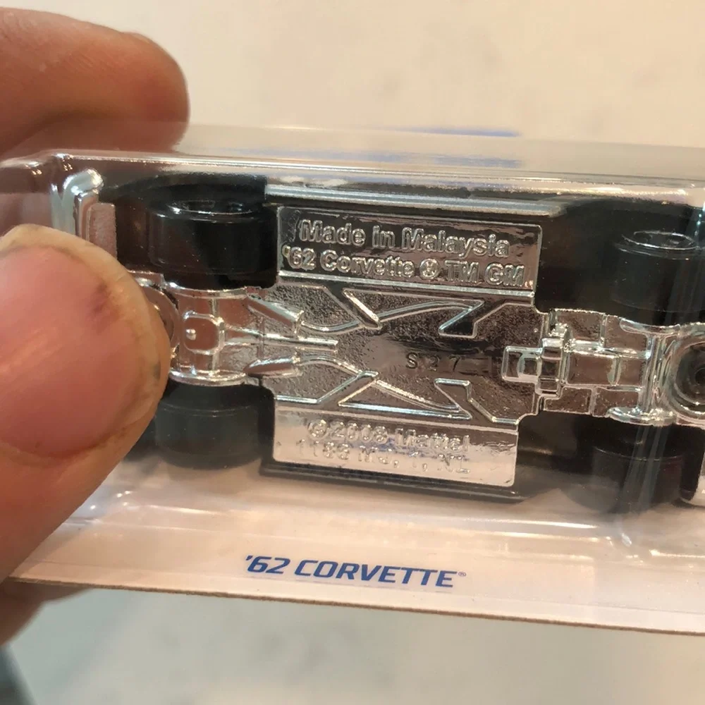 Hot Wheels '62 Corvette Die-Cast Car